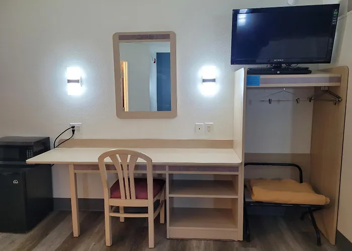Modern 39 Lakeview By Oyo Hotel Minonk