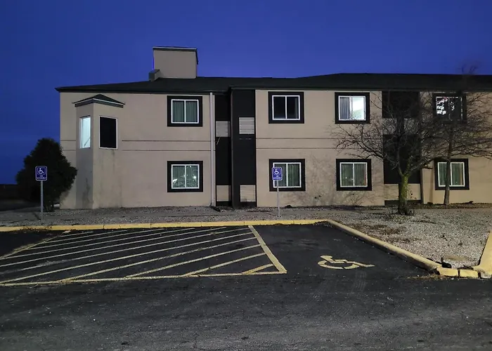 Modern 39 Lakeview By Oyo Hotel